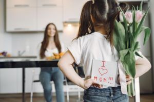 Blumen zum Muttertag schenken